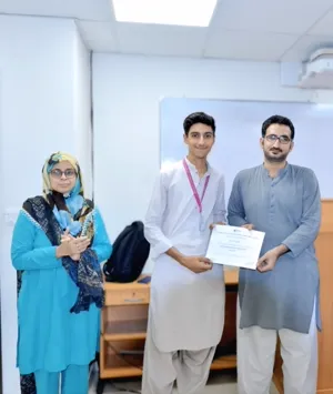 Arsalan receiving project certificate at USPCAS-W